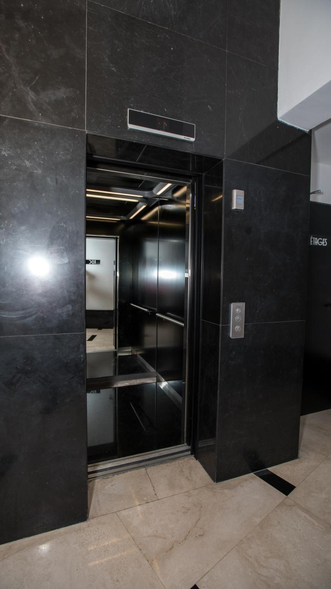 Haut Standing 2-Bedroom Apartment In Gauthier Casablanca Exteriér fotografie